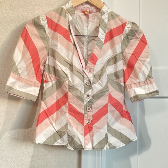 Anthropologie Tops - Maeve Short-Sleeve V-Neck Fitted Button-Down Blouse Anthropologie